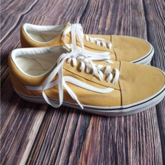 Vans. Men's size 11.5 - Picture 2 of 3